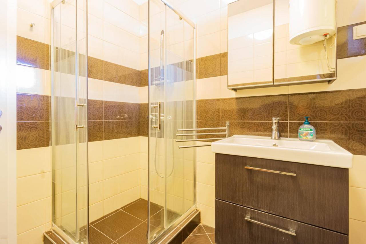 Kob Orog Good Location With Sea Views And Modern Decor Διαμέρισμα Metajna Εξωτερικό φωτογραφία