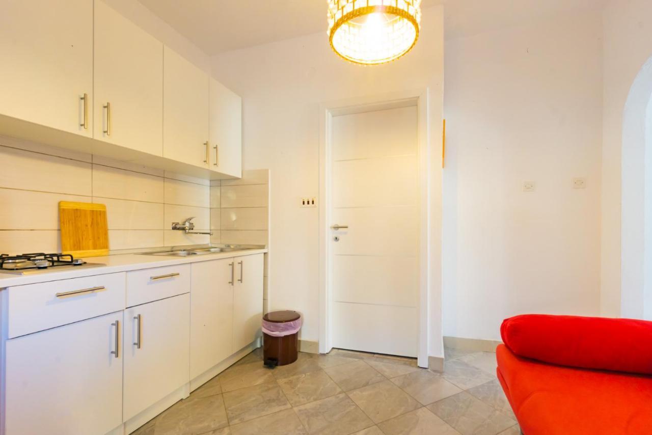Kob Orog Good Location With Sea Views And Modern Decor Διαμέρισμα Metajna Εξωτερικό φωτογραφία