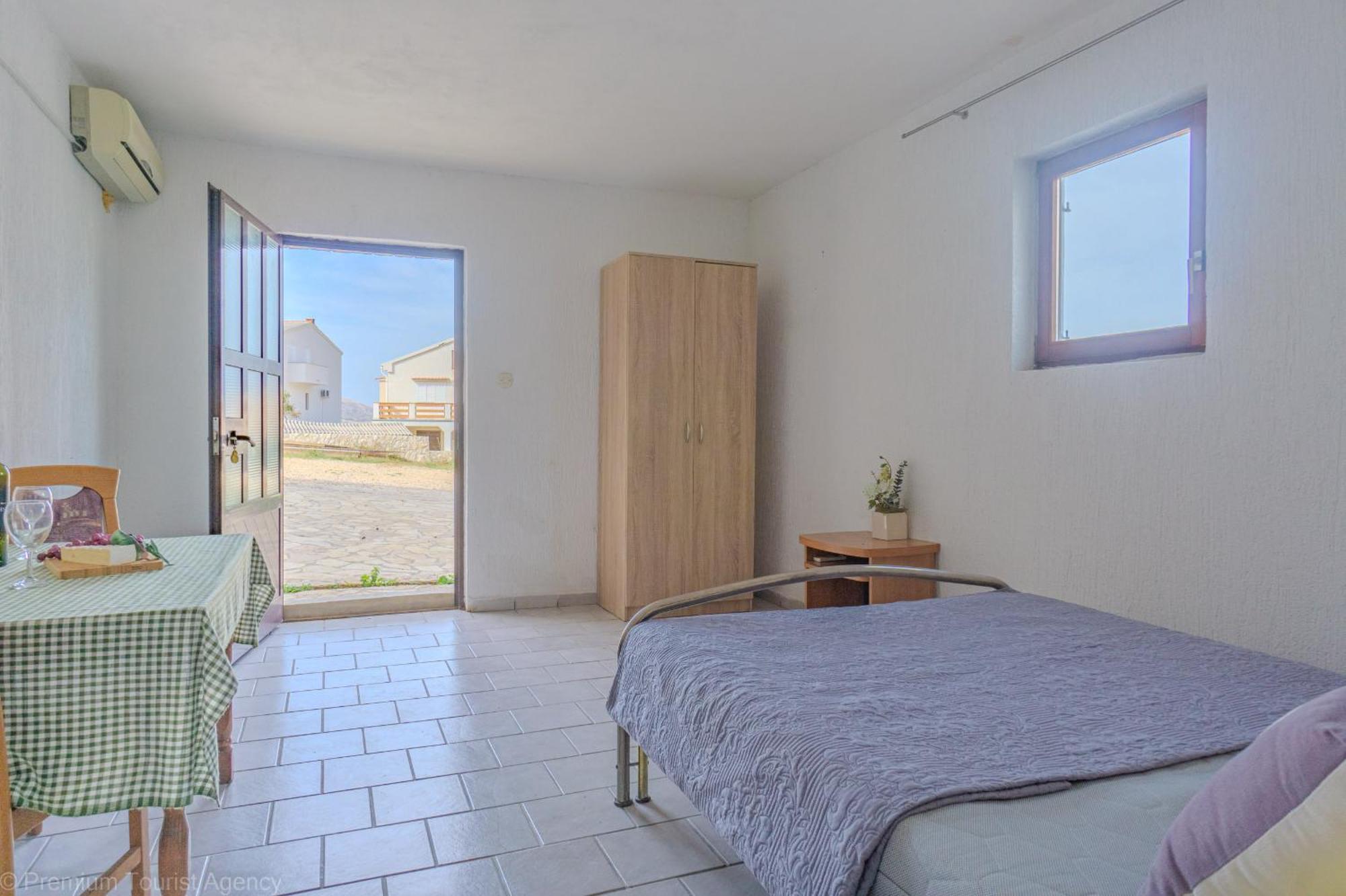 Kob Orog Good Location With Sea Views And Modern Decor Διαμέρισμα Metajna Εξωτερικό φωτογραφία