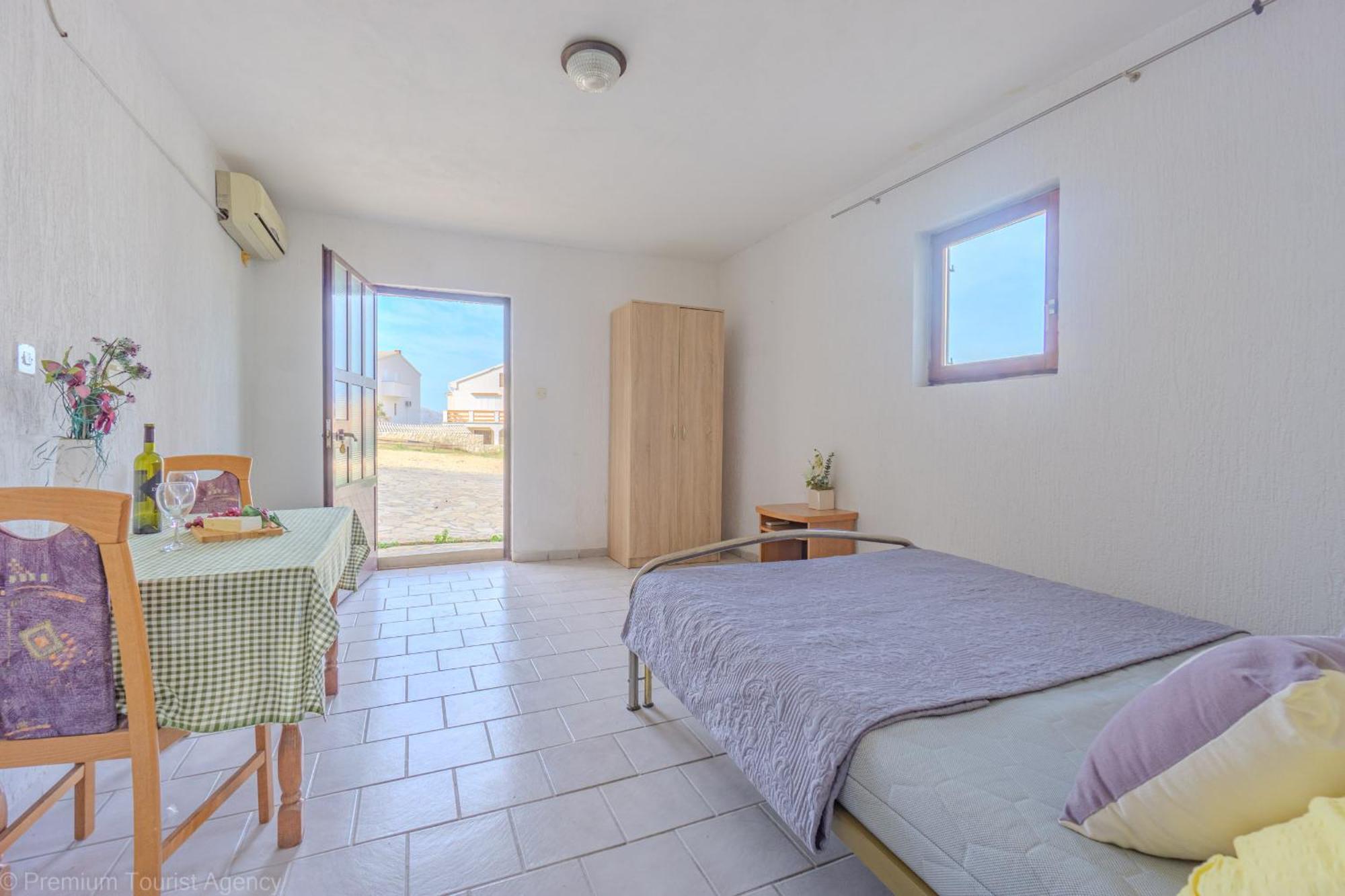 Kob Orog Good Location With Sea Views And Modern Decor Διαμέρισμα Metajna Εξωτερικό φωτογραφία