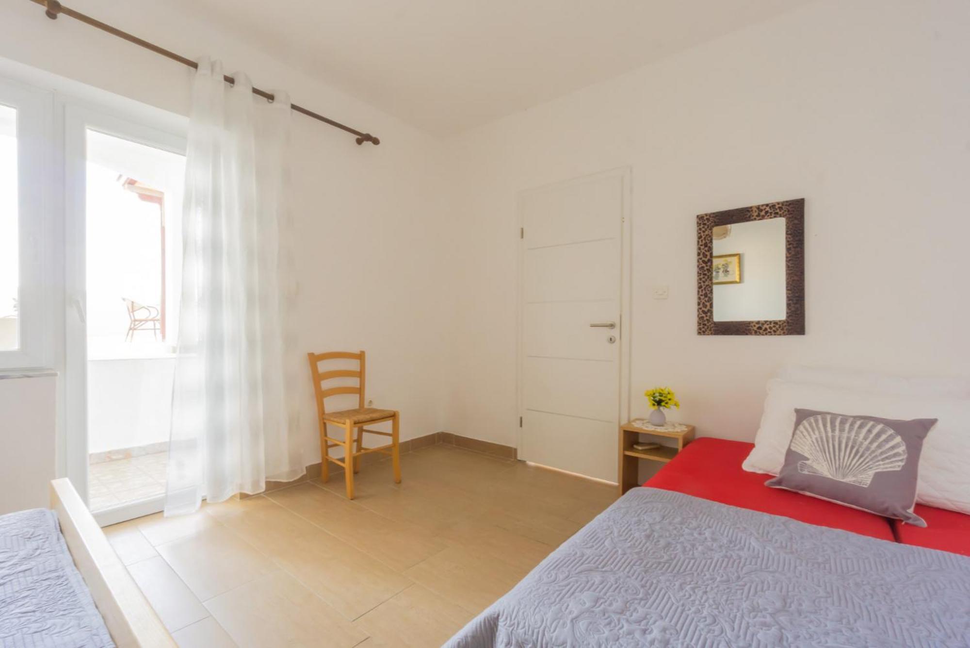 Kob Orog Good Location With Sea Views And Modern Decor Διαμέρισμα Metajna Δωμάτιο φωτογραφία